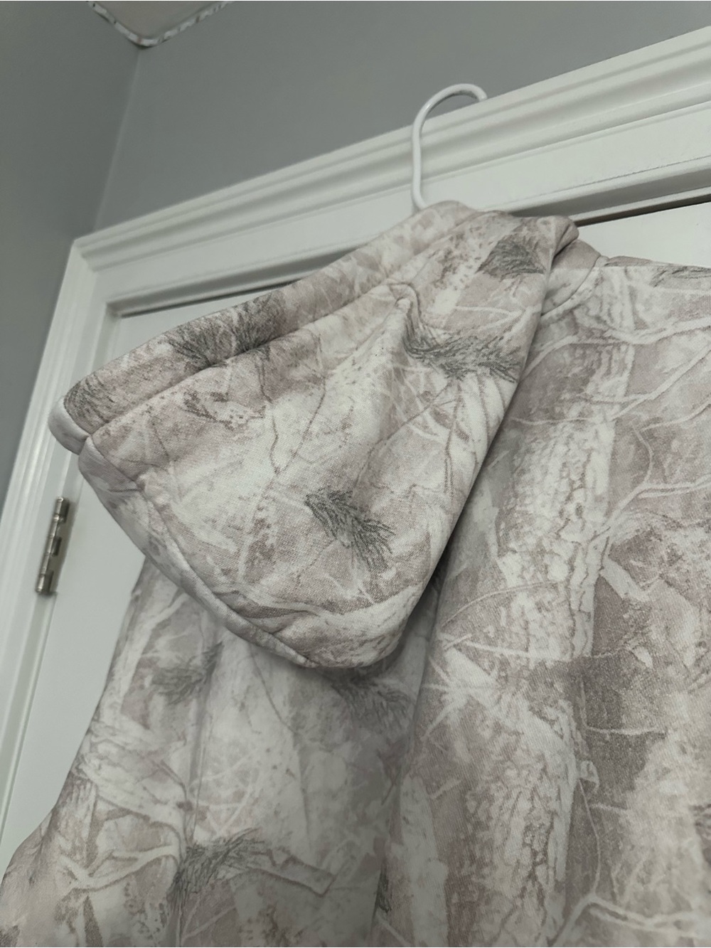 Comfrt Beige Gray camo Printed Hoodie - Picture 10 of 12